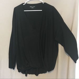 Black twist front top